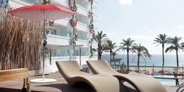 Ushuaia Beach Hotel, Ibiza - Paddo Parasol